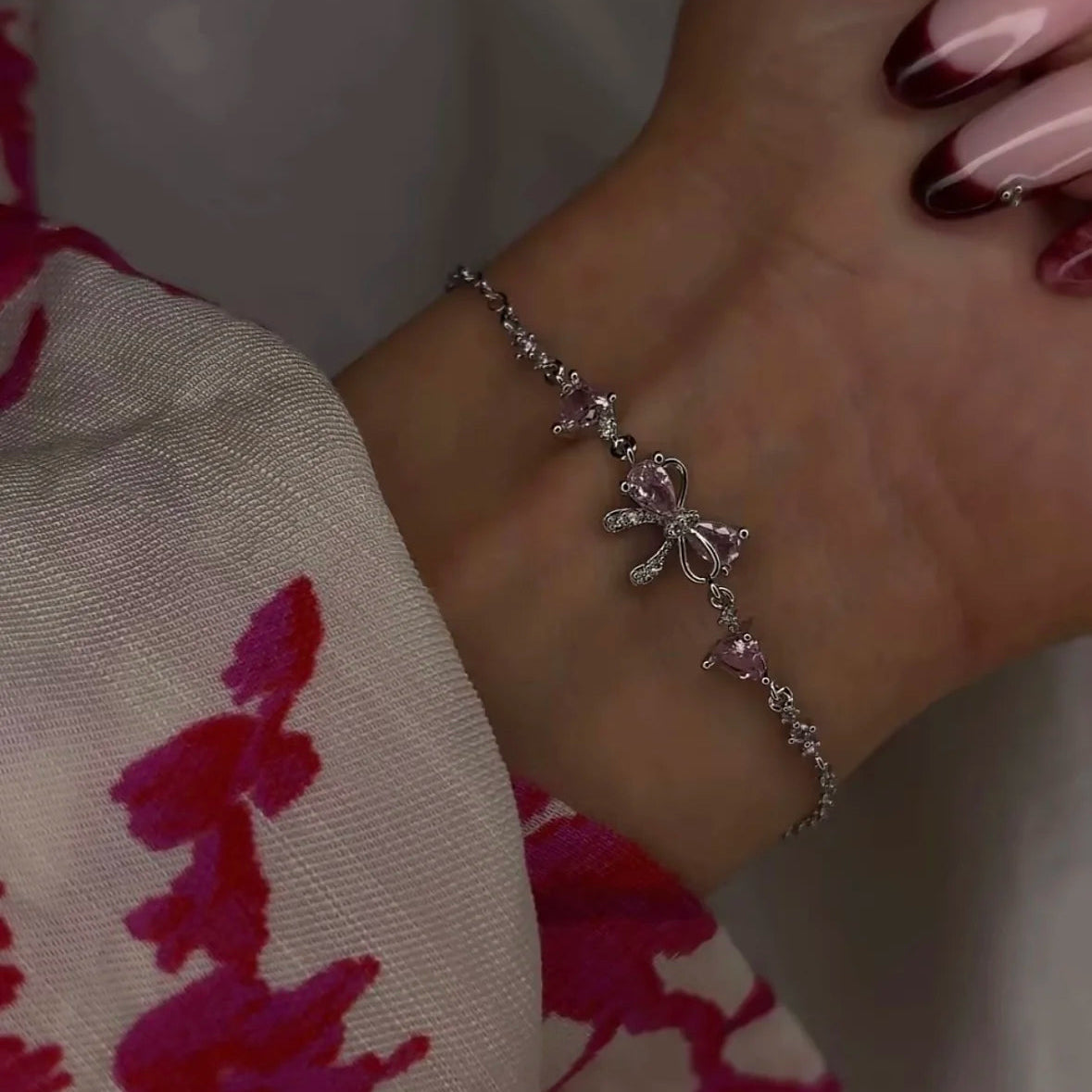 Sparkling Bow Bracelet